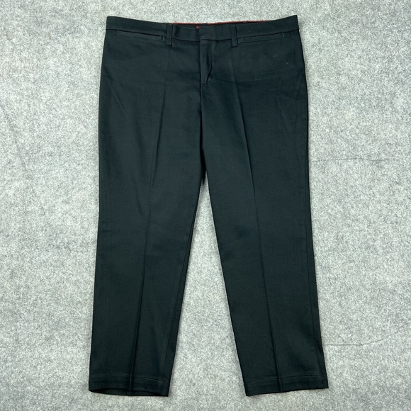 Dickies Pants Womens 14 Black Relaxed Fit Stretch Twill Capri Chino Work‎ Slacks - Picture 1 of 12